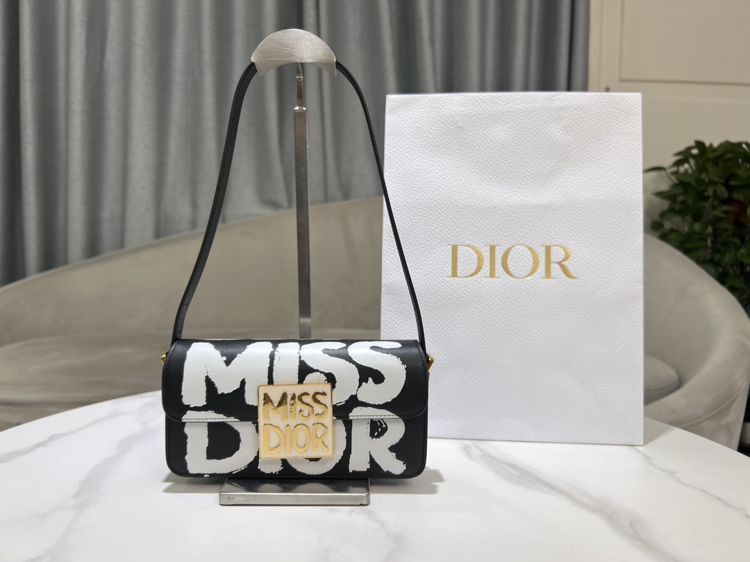 Bagsaaa Miss D10r Flap Bag Black and White Miss D10r Graffiti Printed Calfskin - 22 x 11 x 6 cm