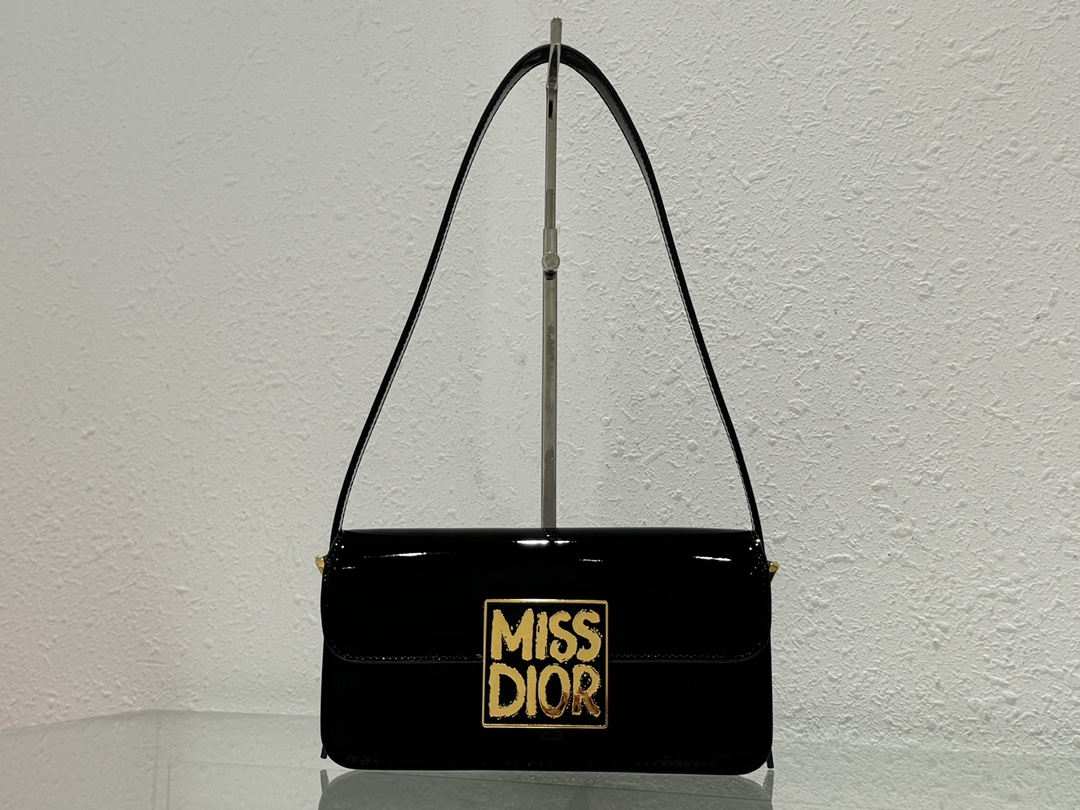 Bagsaaa Miss D10r Flap Bag Black Patent Calfskin - 22 x 11 x 6 cm
