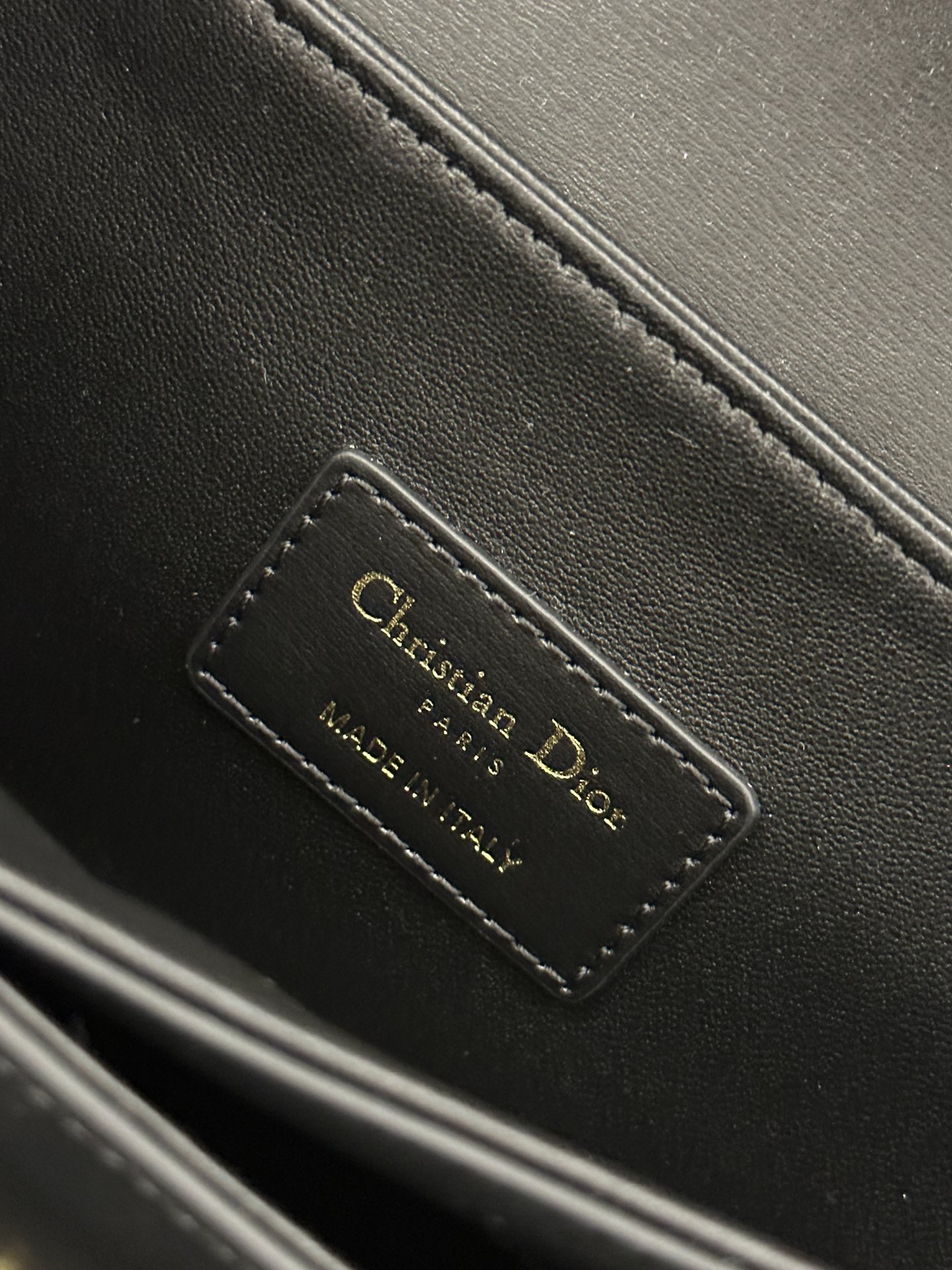 Bagsaaa D10r Small 30 Montaigne Avenue Top Handle Bag Black Ribbed Calfskin - 19 x 9 x 8 cm