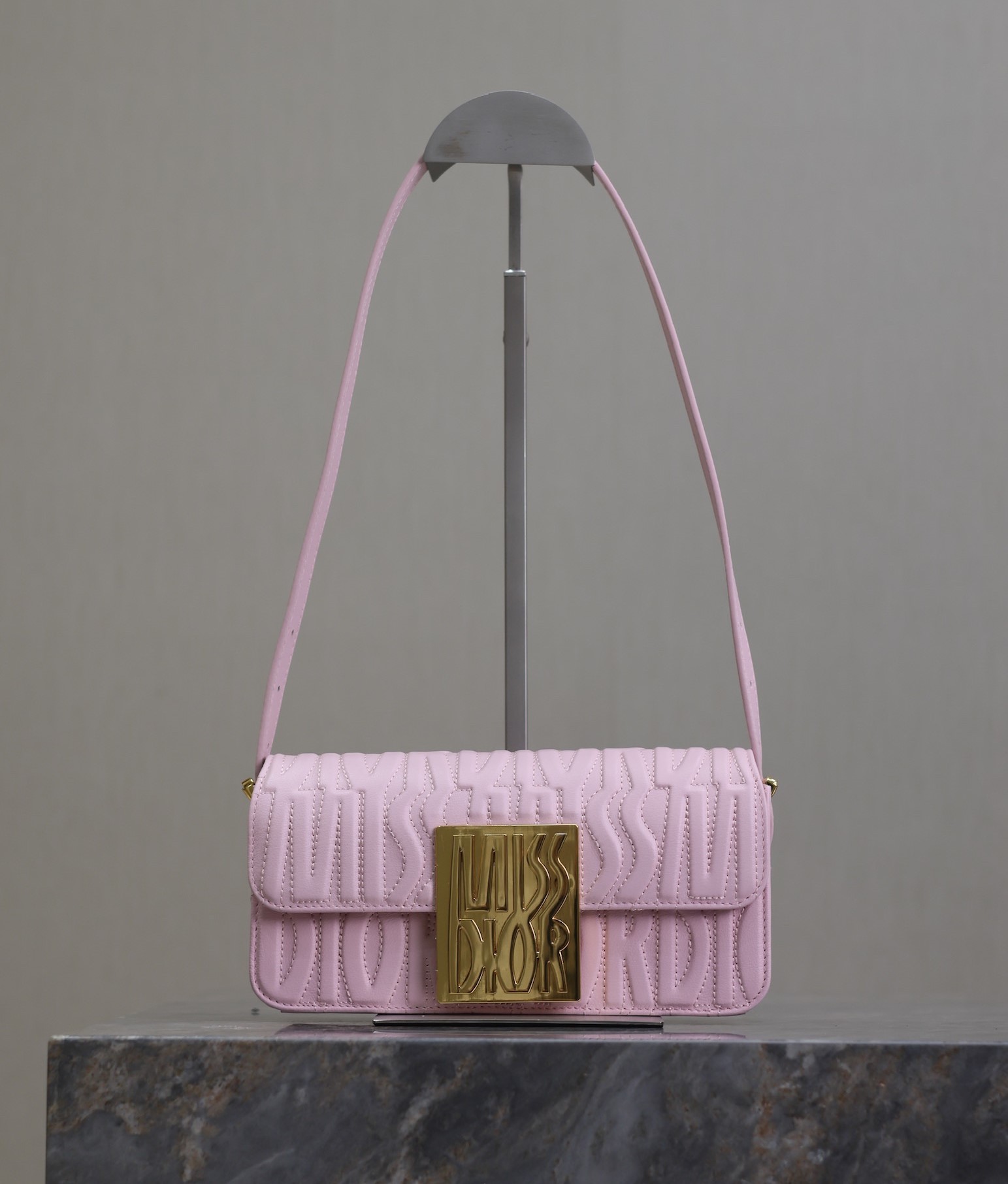 Bagsaaa Miss D10r Flap Bag Pink Quilted Miss D10r Allover Calfskin - 22 x 11 x 6 cm