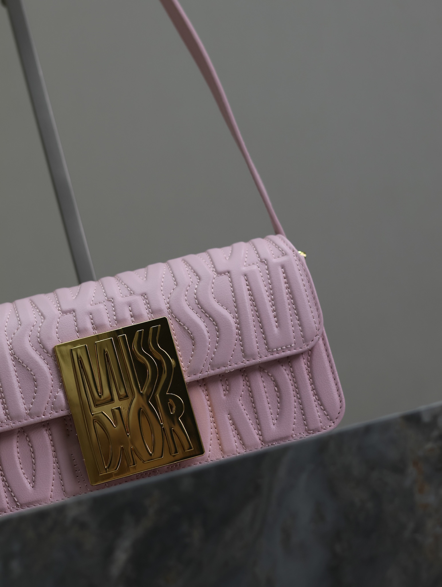 Bagsaaa Miss D10r Flap Bag Pink Quilted Miss D10r Allover Calfskin - 22 x 11 x 6 cm