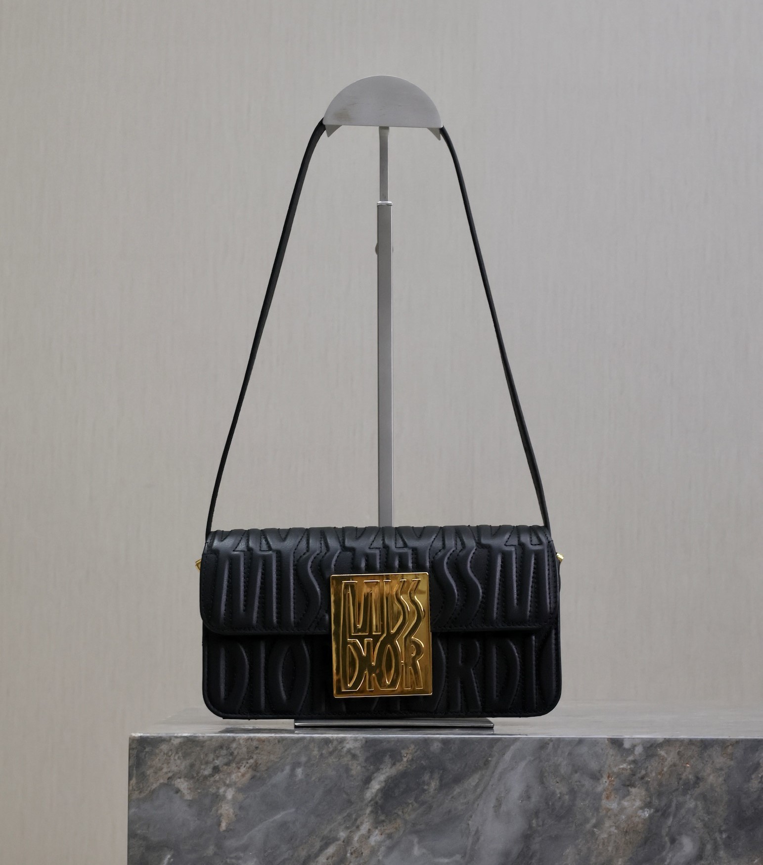 Bagsaaa Miss D10r Flap Bag Black Quilted Miss D10r Allover Calfskin - 22 x 11 x 6 cm