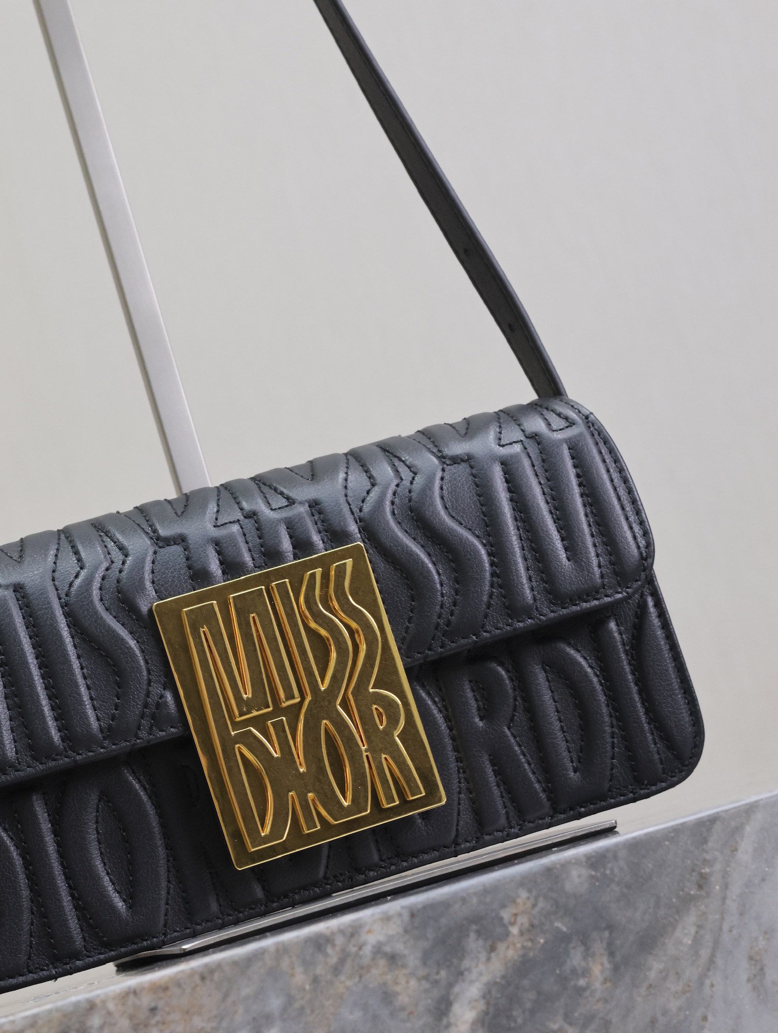 Bagsaaa Miss D10r Flap Bag Black Quilted Miss D10r Allover Calfskin - 22 x 11 x 6 cm