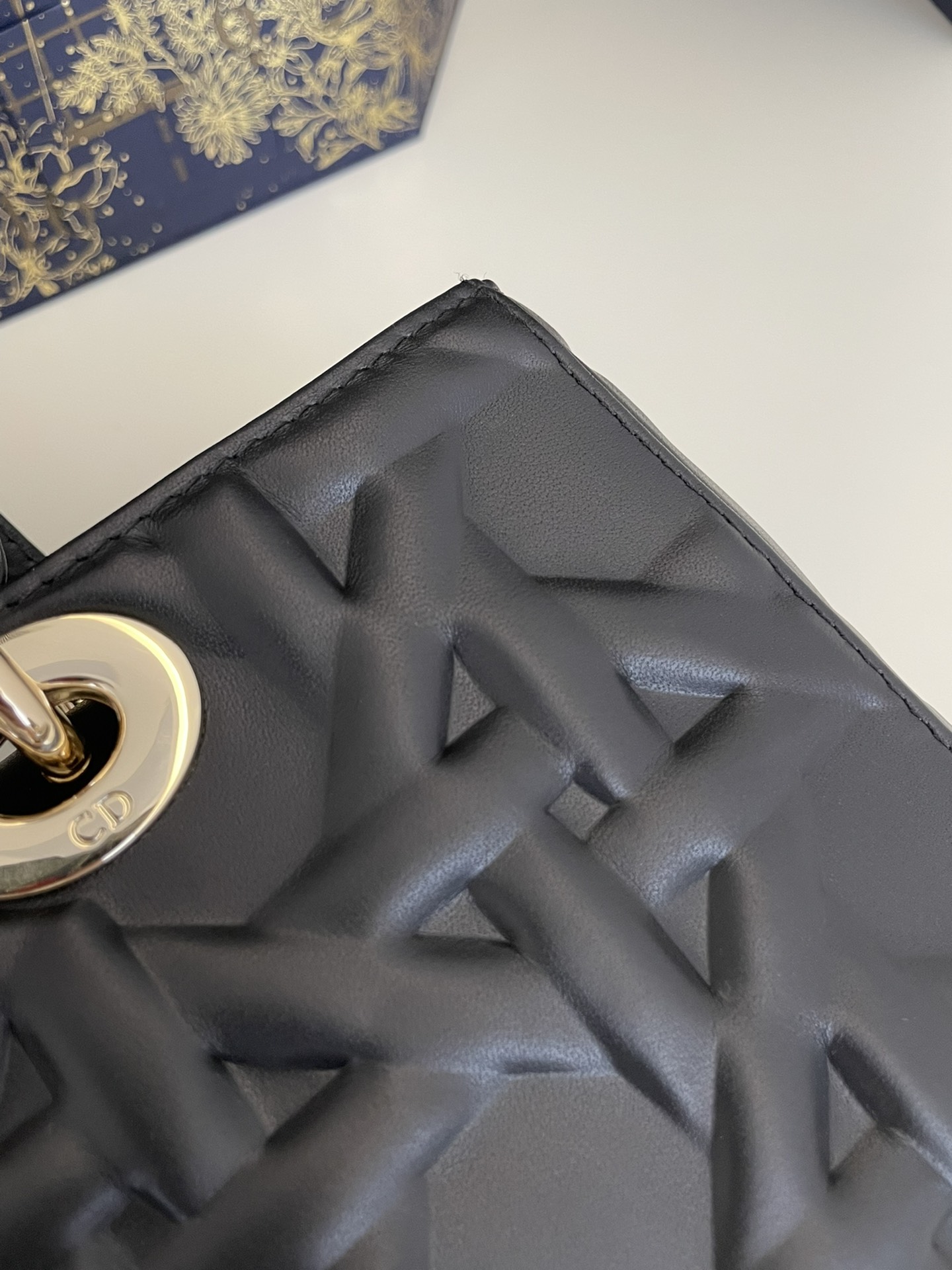Bagsaaa D10r Medium Lady D-Joy Bag Black Graphic Cannage Calfskin - 26 x 13.5 x 5 cm