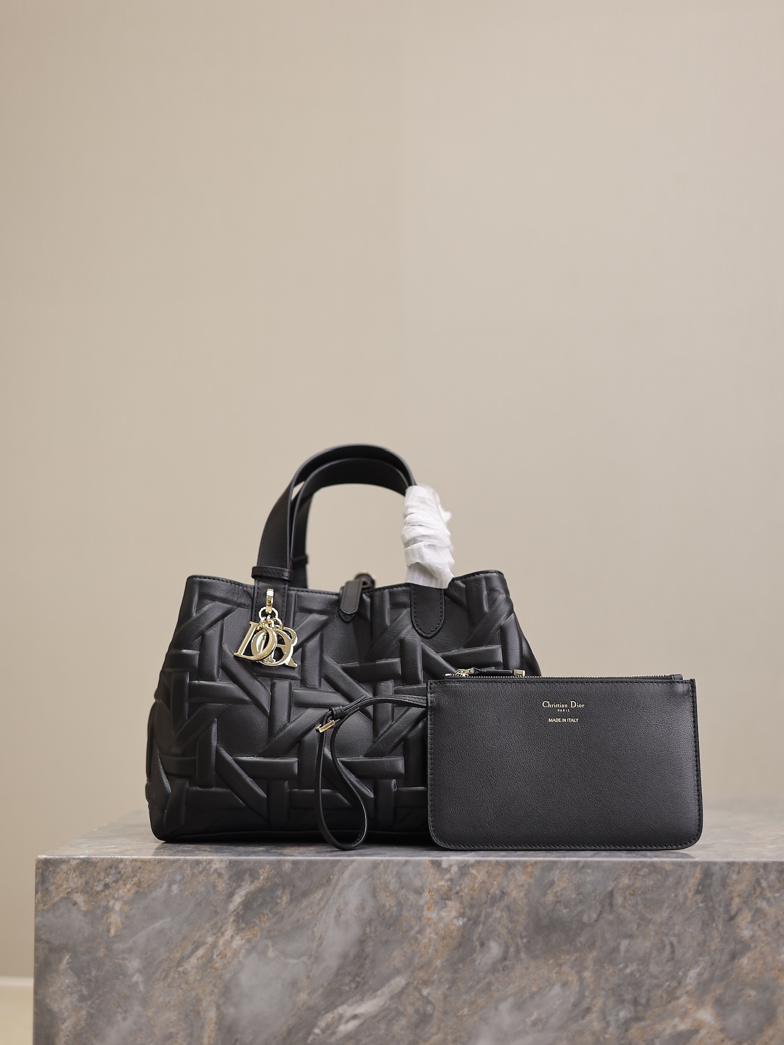 Bagsaaa Medium D10r Toujours Bag Black Graphic Cannage Calfskin - 28.5 x 21.5 x 17 cm