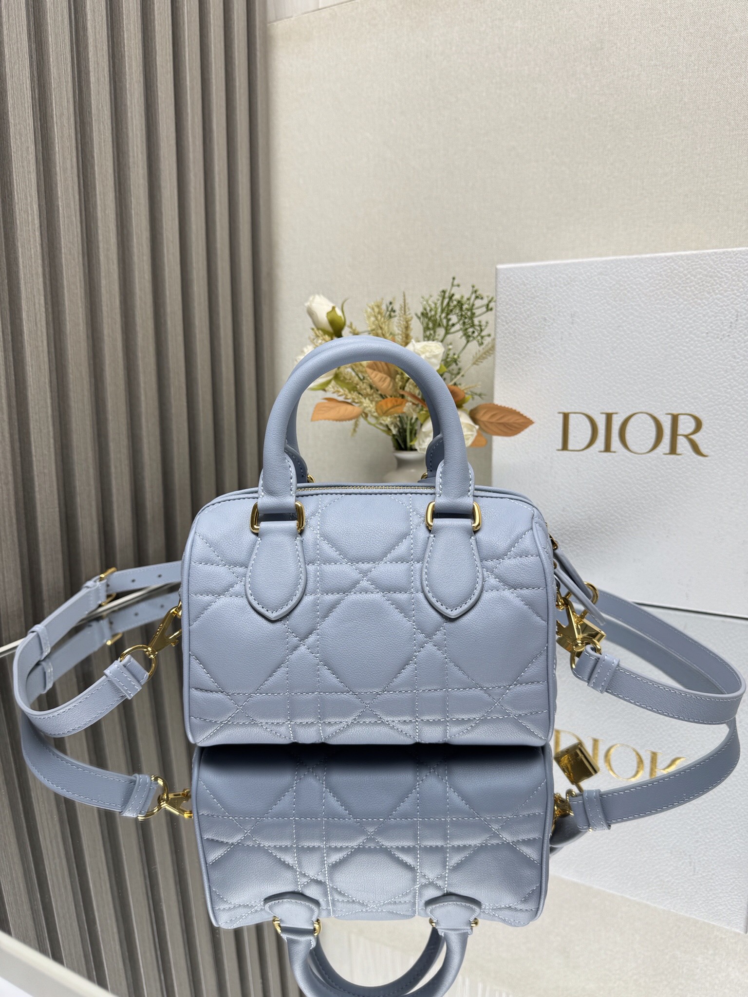 Bagsaaa D10r Groove 20 Bag Pale Blue Macrocannage Calfskin - 20.5 x 13.5 x 12 cm