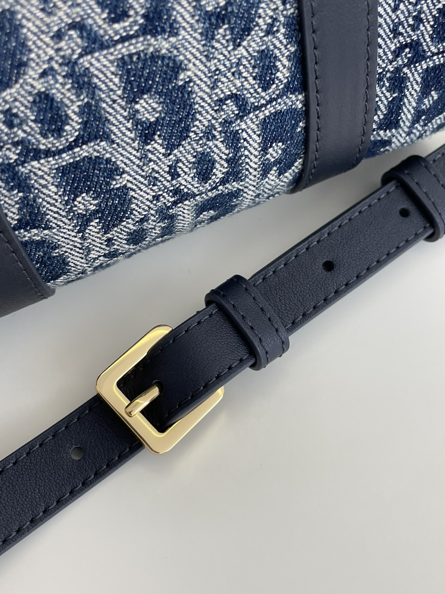 Bagsaaa D10r Groove 16 Mini Bag Blue Denim D10r Oblique Jacquard - 16 x 11 x 8 cm