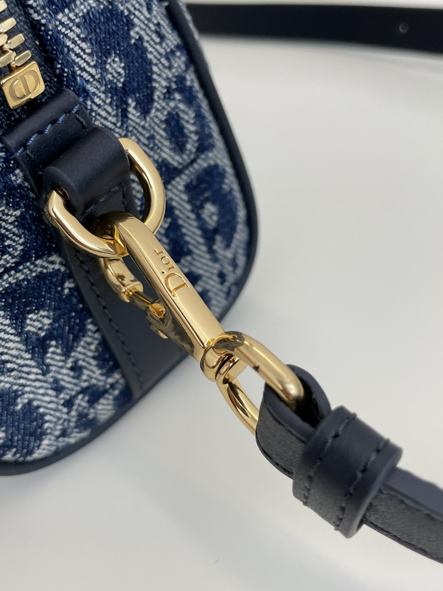 Bagsaaa D10r Groove 16 Mini Bag Blue Denim D10r Oblique Jacquard - 16 x 11 x 8 cm