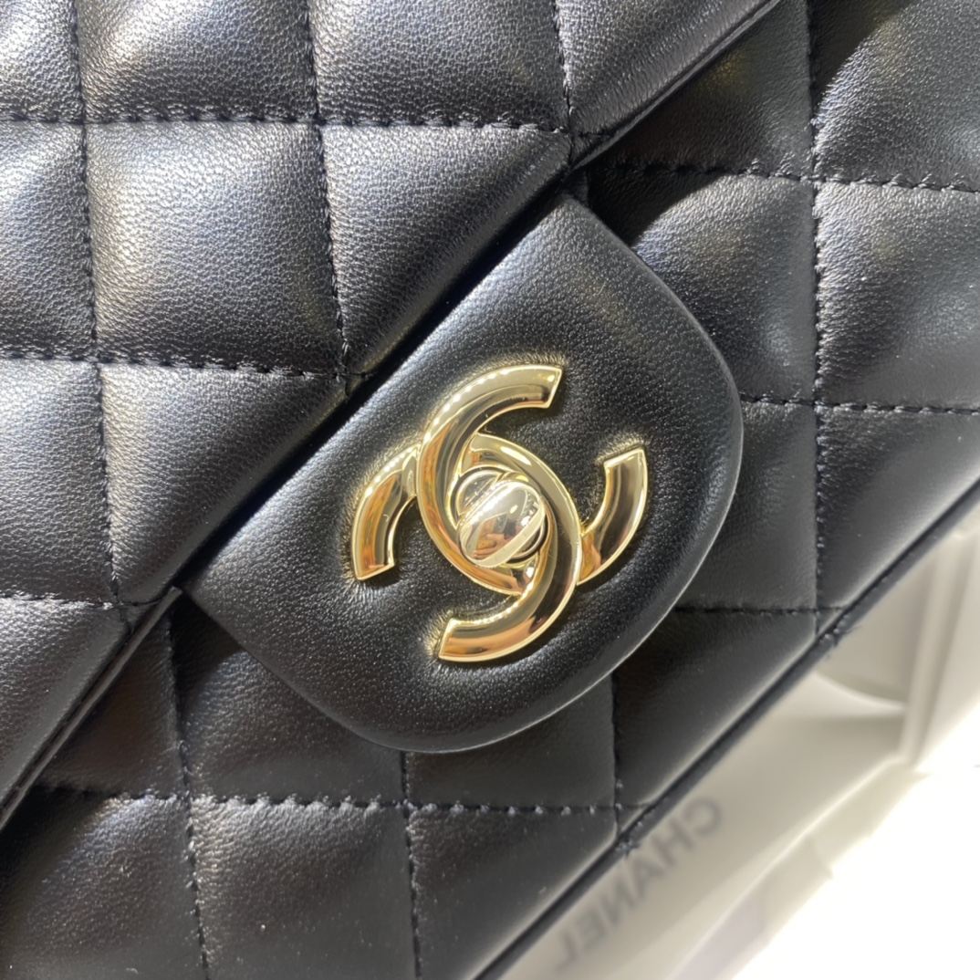 Bagsaaa Ch**el Mini Classic Handbag With Top Handle AS2431 Black - 12 × 20 × 6 cm