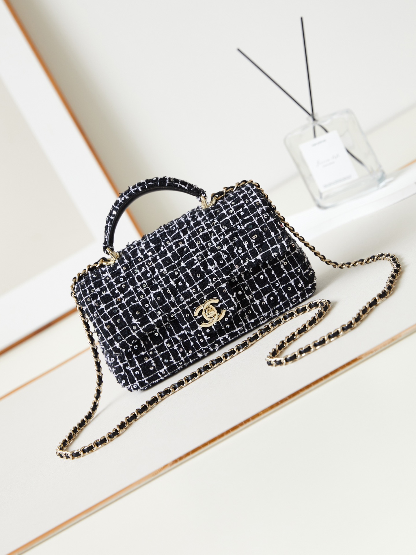 Bagsaaa Ch**el Mini Classic Handbag With Top Handle AS2431 Sequin Black & White Tweed - 12 × 20 × 6 cm