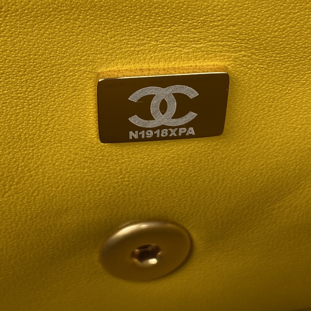 Bagsaaa Ch**el Mini Classic Handbag With Top Handle AS2431 Yellow - 12 × 20 × 6 cm