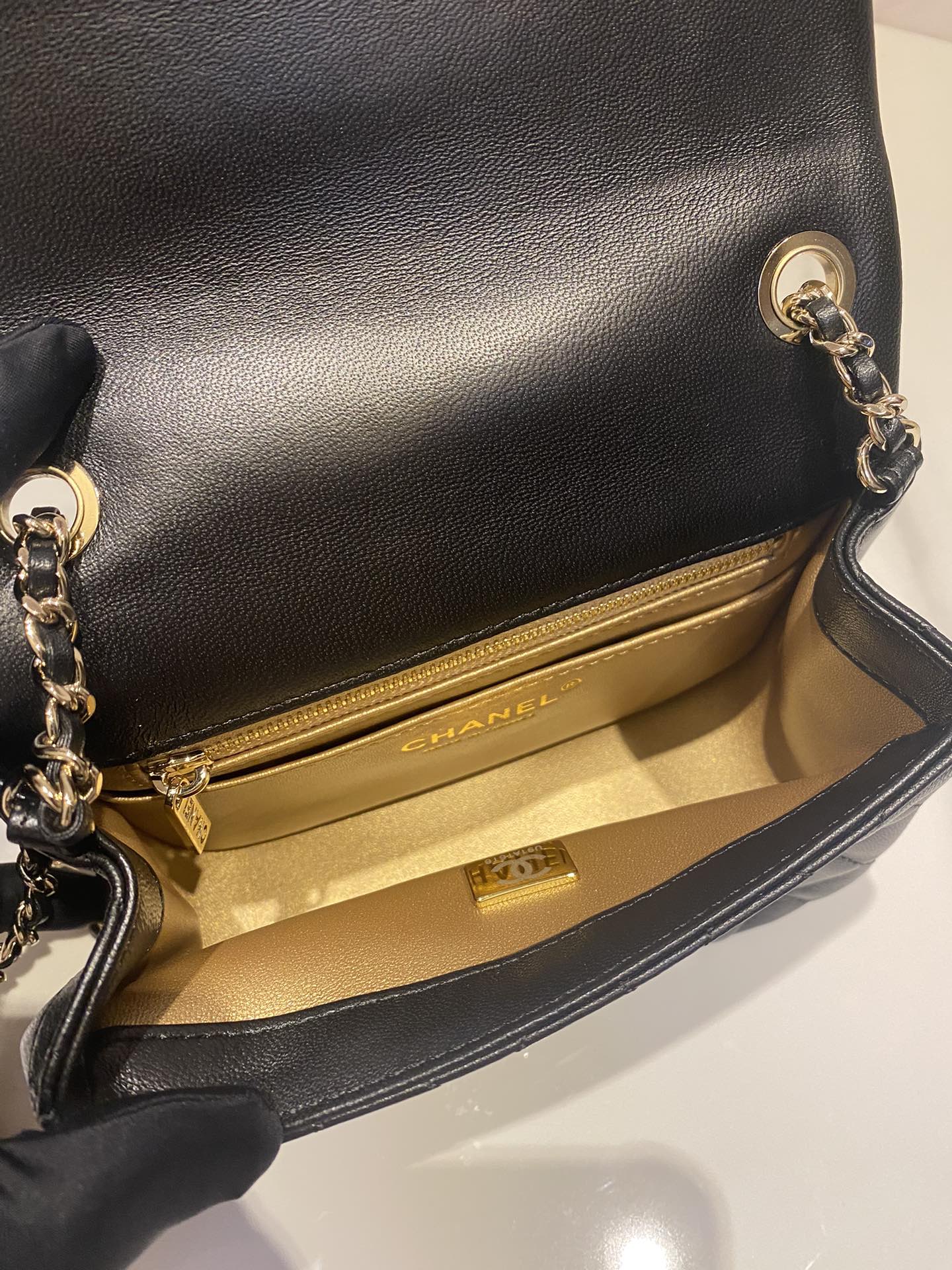 Bagsaaa Ch**el Mini Square Flap Bag Black Lambskin Pearl Crush Ball AS1786 - 13×17×7cm