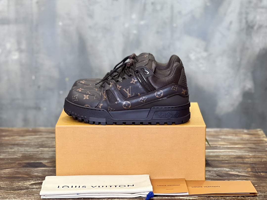 Bagsaaa L0vis Vvtt0n LV Trainer Maxi Sneaker Monogram