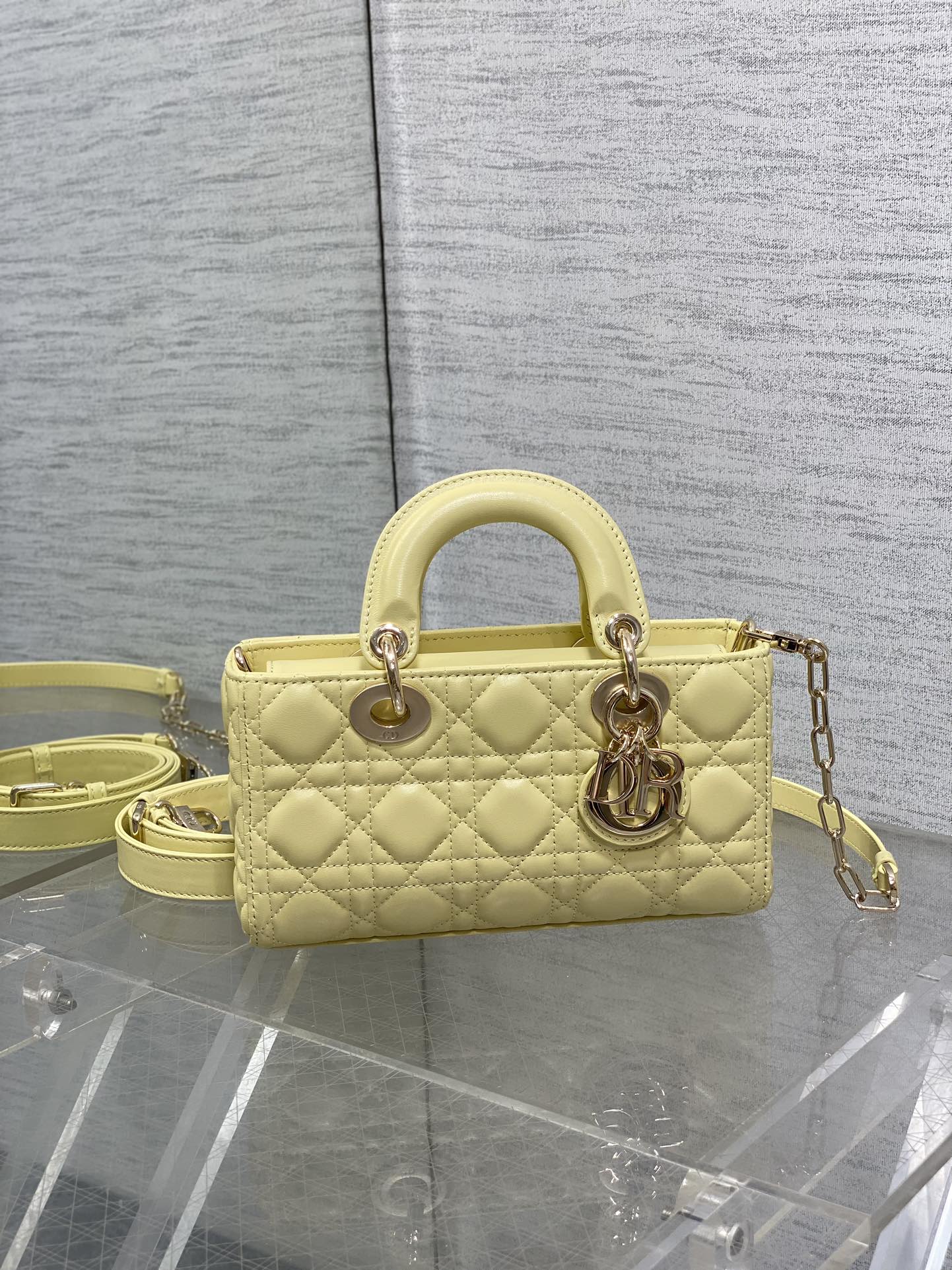 Bagsaaa D10r Small Lady D-Joy Bag Yellow Cannage Lambskin - 22 x 12 x 6 cm
