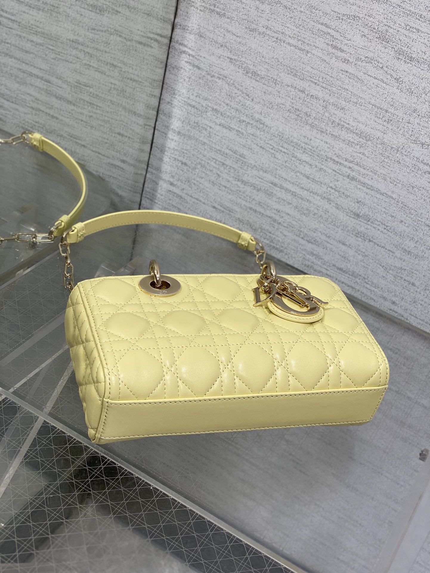 Bagsaaa D10r Small Lady D-Joy Bag Yellow Cannage Lambskin - 22 x 12 x 6 cm