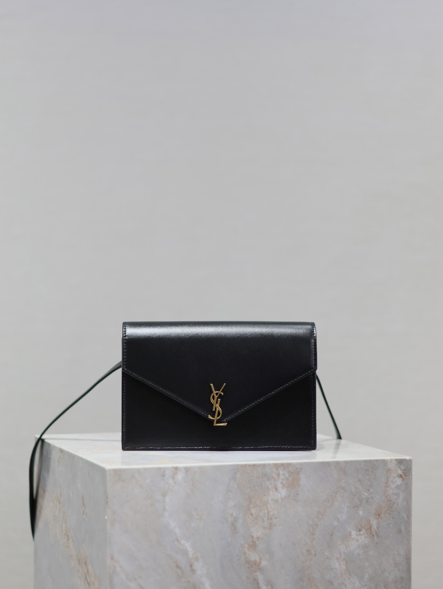 Bagsaaa Y51 Mini Envelope Black & Adjustable Strap 785281 - 19 x 12 x 4 cm