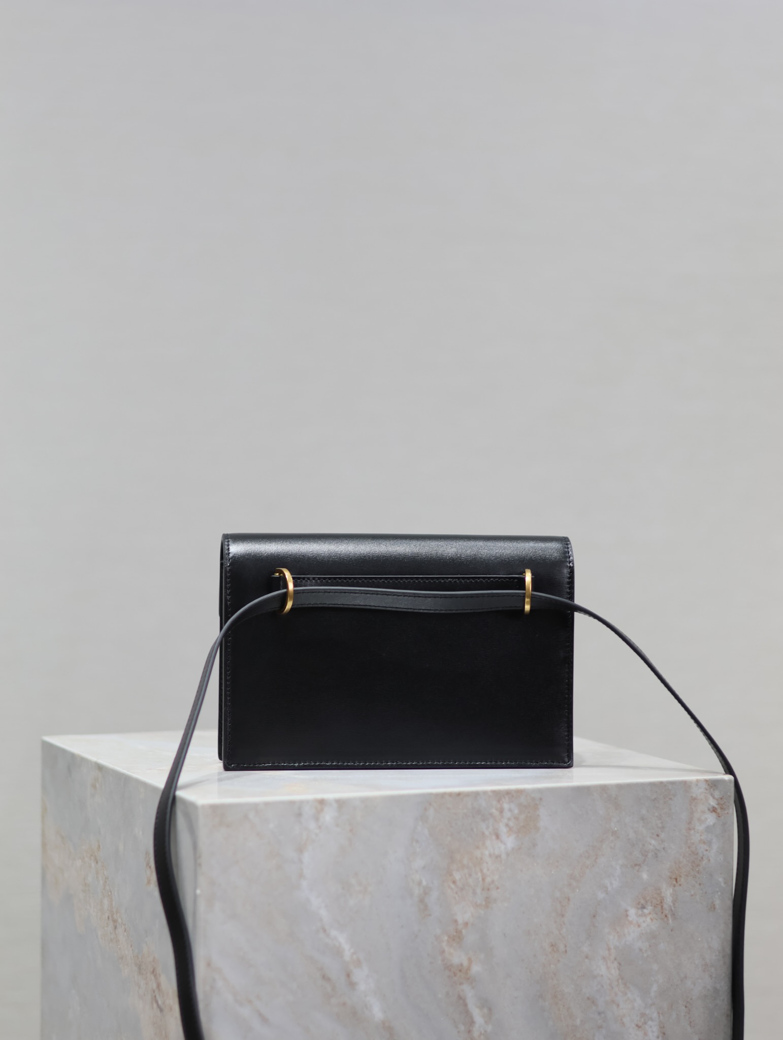 Bagsaaa Y51 Mini Envelope Black & Adjustable Strap 785281 - 19 x 12 x 4 cm