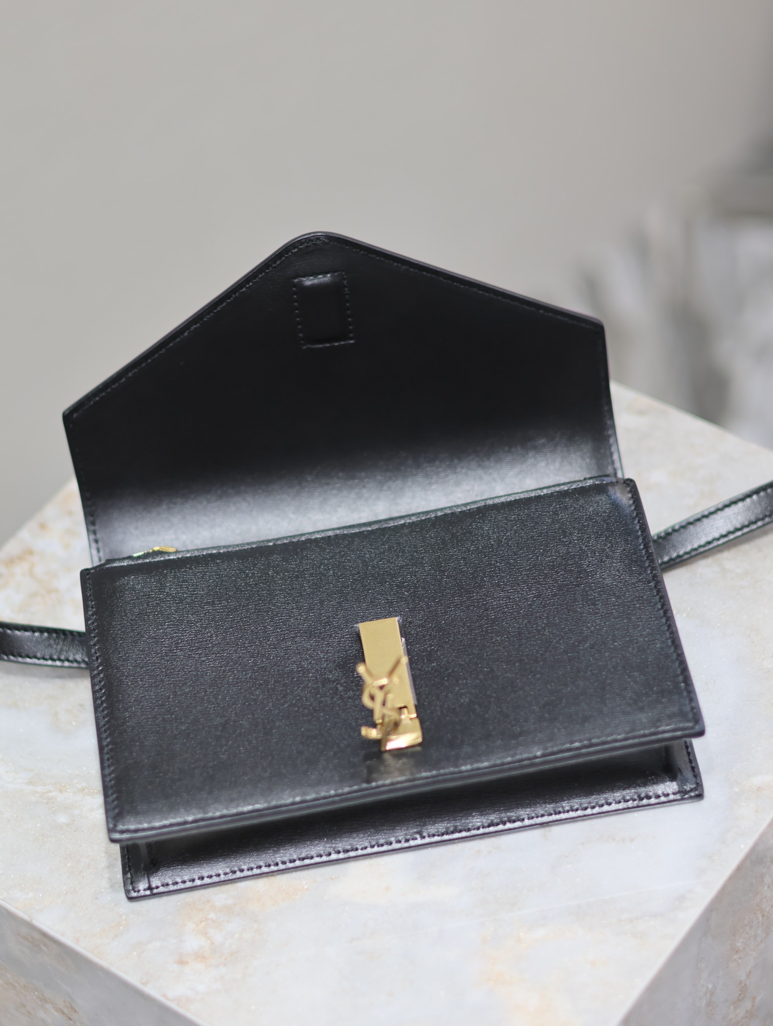 Bagsaaa Y51 Mini Envelope Black & Adjustable Strap 785281 - 19 x 12 x 4 cm