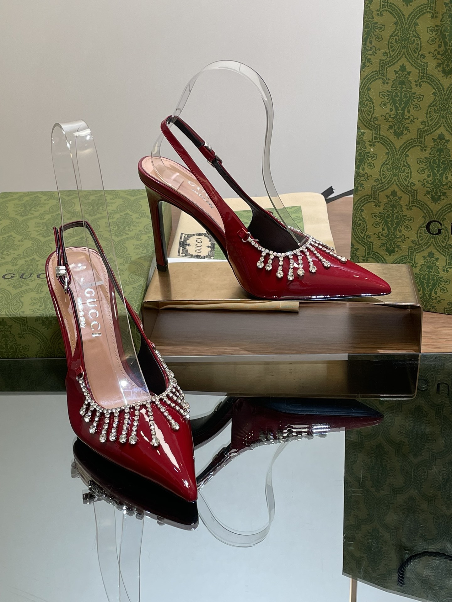 Bagsaaa Gvc*1 Women's pump with crystal chain ‎805306 red - 10.5cm