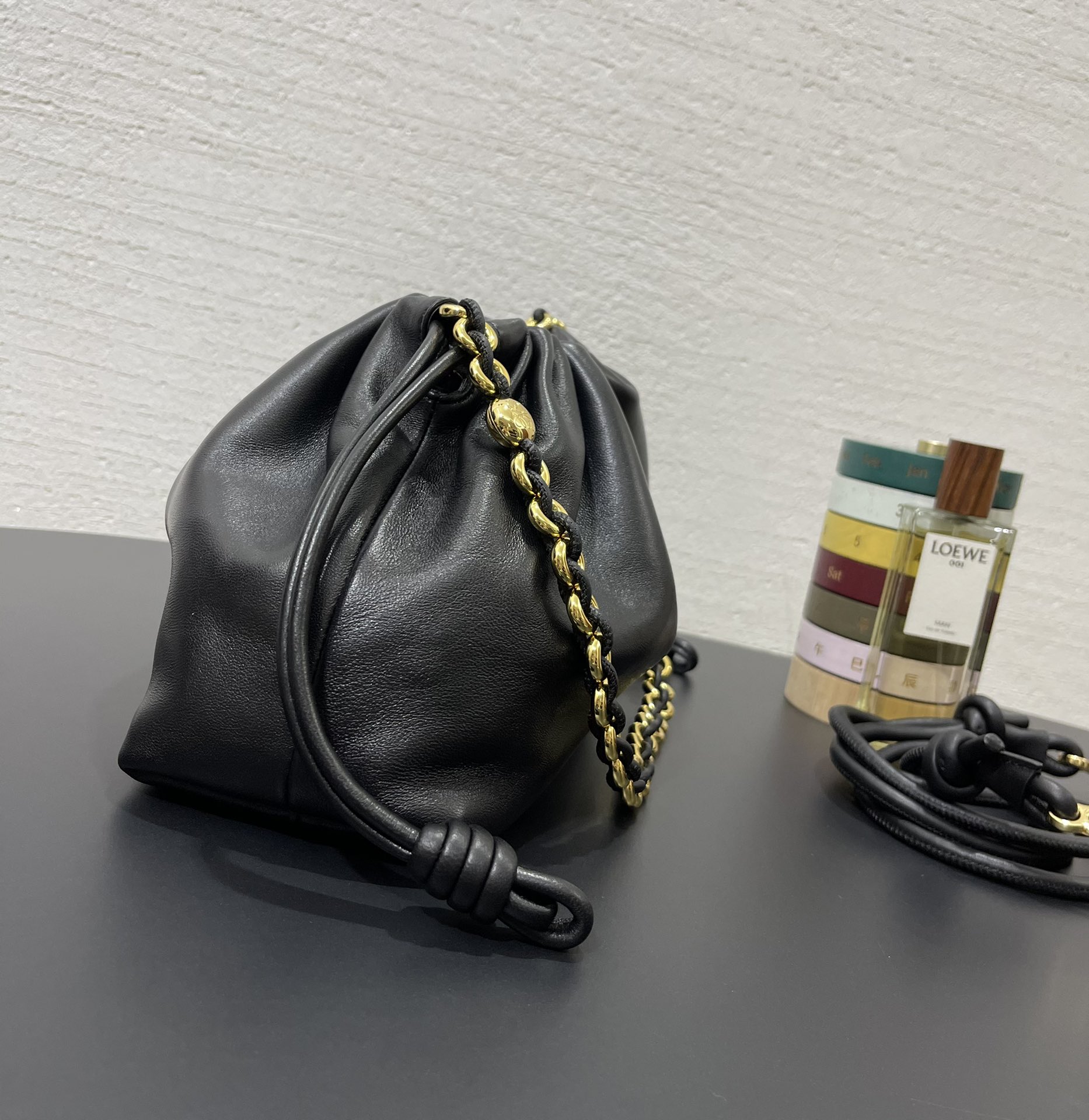 Bagsaaa L0ew* Medium Flamenco purse in mellow nappa lambskin black - 30X20X10.5 cm