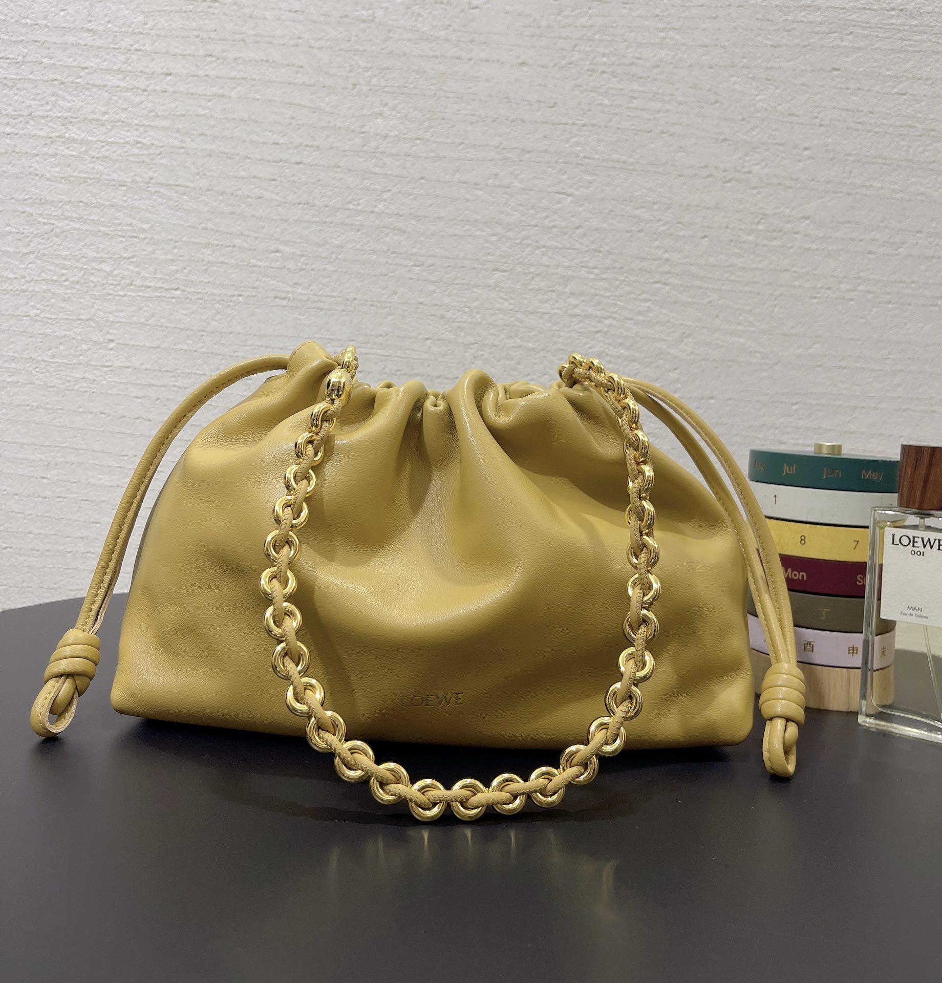 Bagsaaa L0ew* Medium Flamenco purse in mellow nappa lambskin sahara - 30X20X10.5 cm