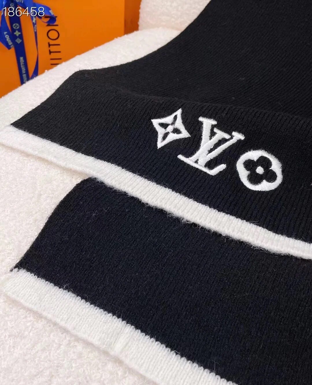 Bagsaaa LV M77928 Headline Scarf Black - 35 x 200 cm
