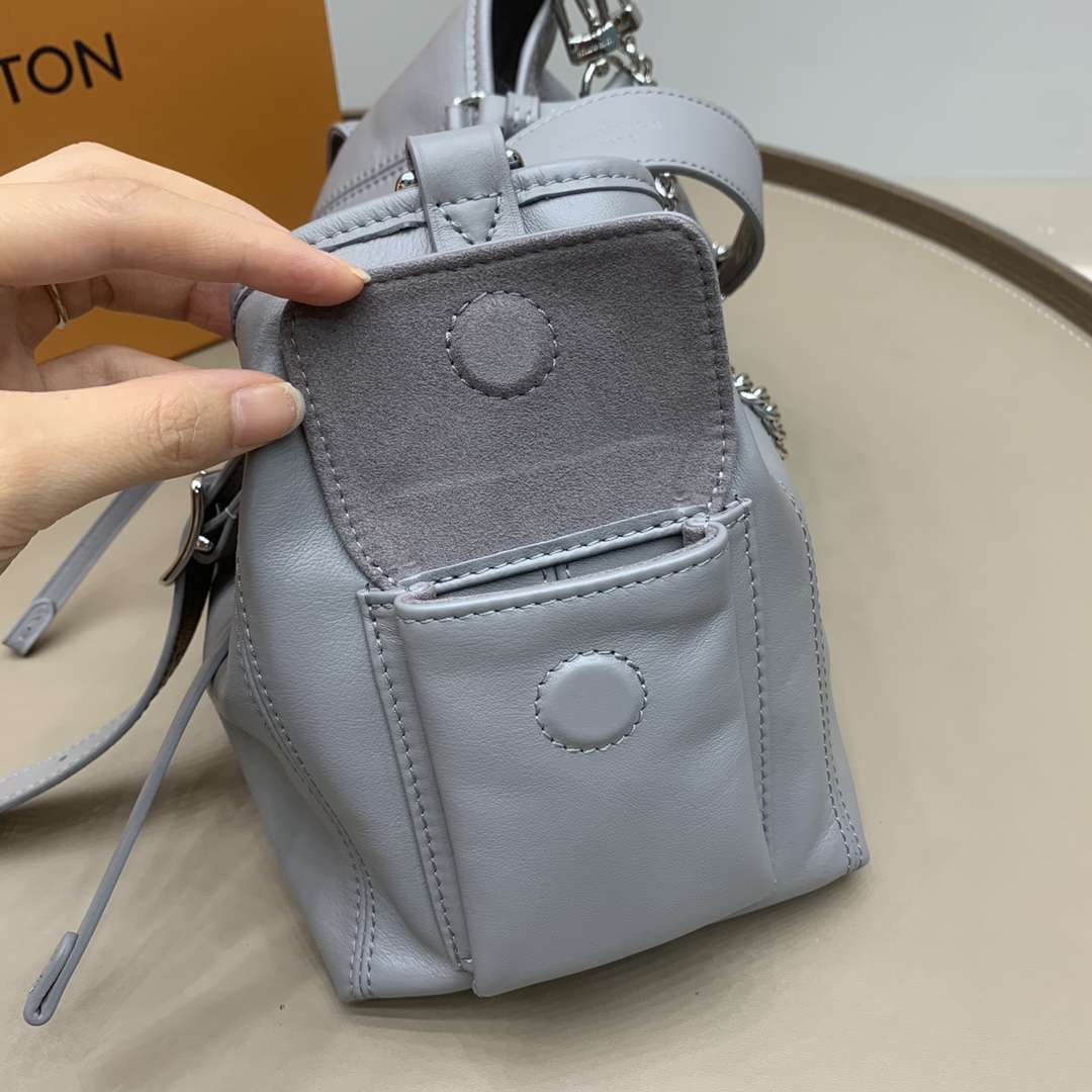 Bagsaaa L0vis Vvtt0n M12579 CarryAll Cargo PM Gray - 33.5 x 23 x 15 cm