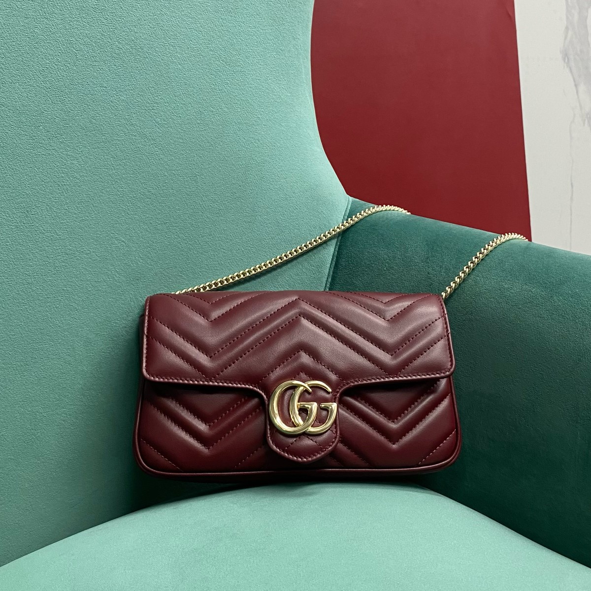 Bagsaaa Gvc*1 GG Marmont mini bag ‎751526 red - 21x12x5cm