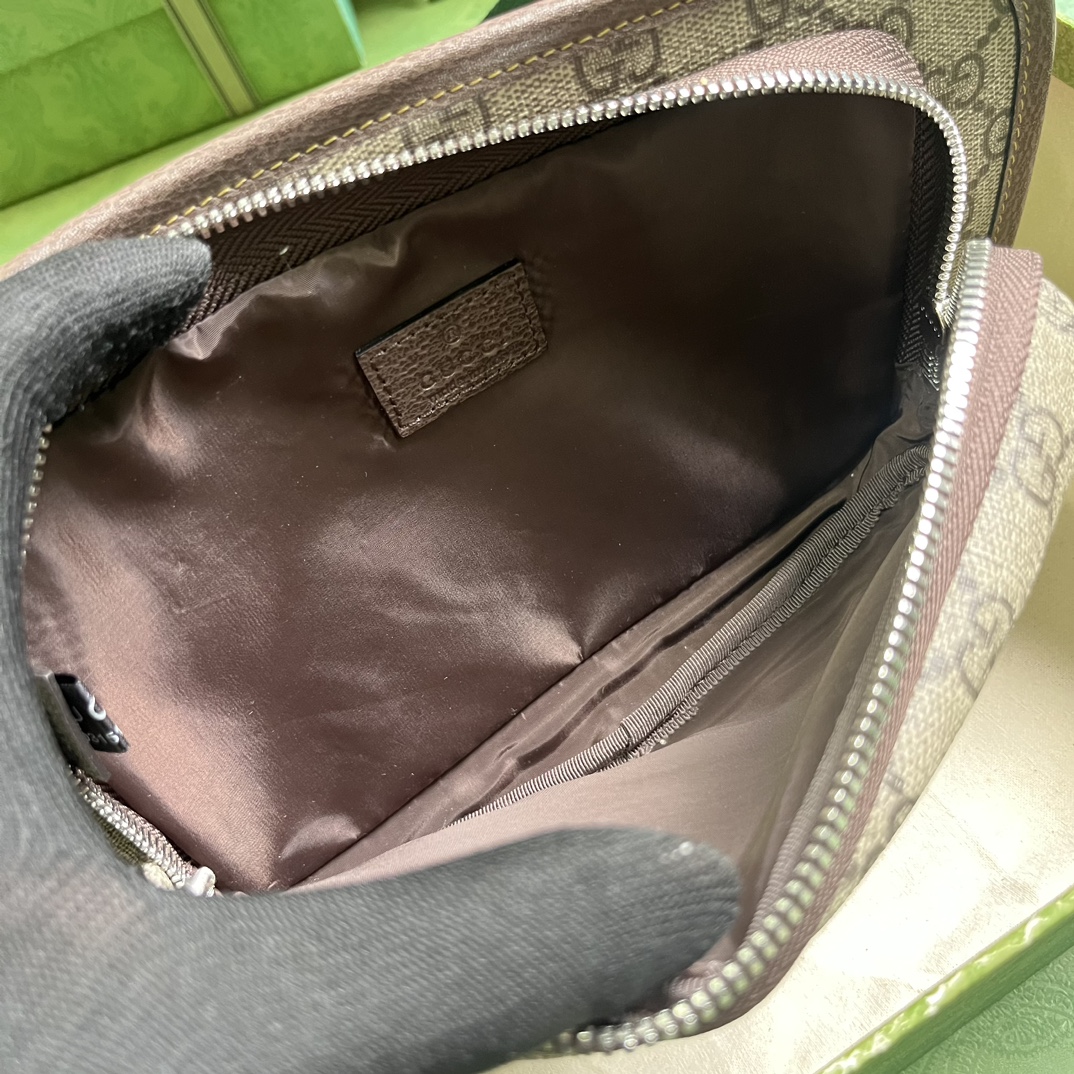 Bagsaaa Gvc*1 Small belt bag ‎760217 - 17 x 27 x 4 cm