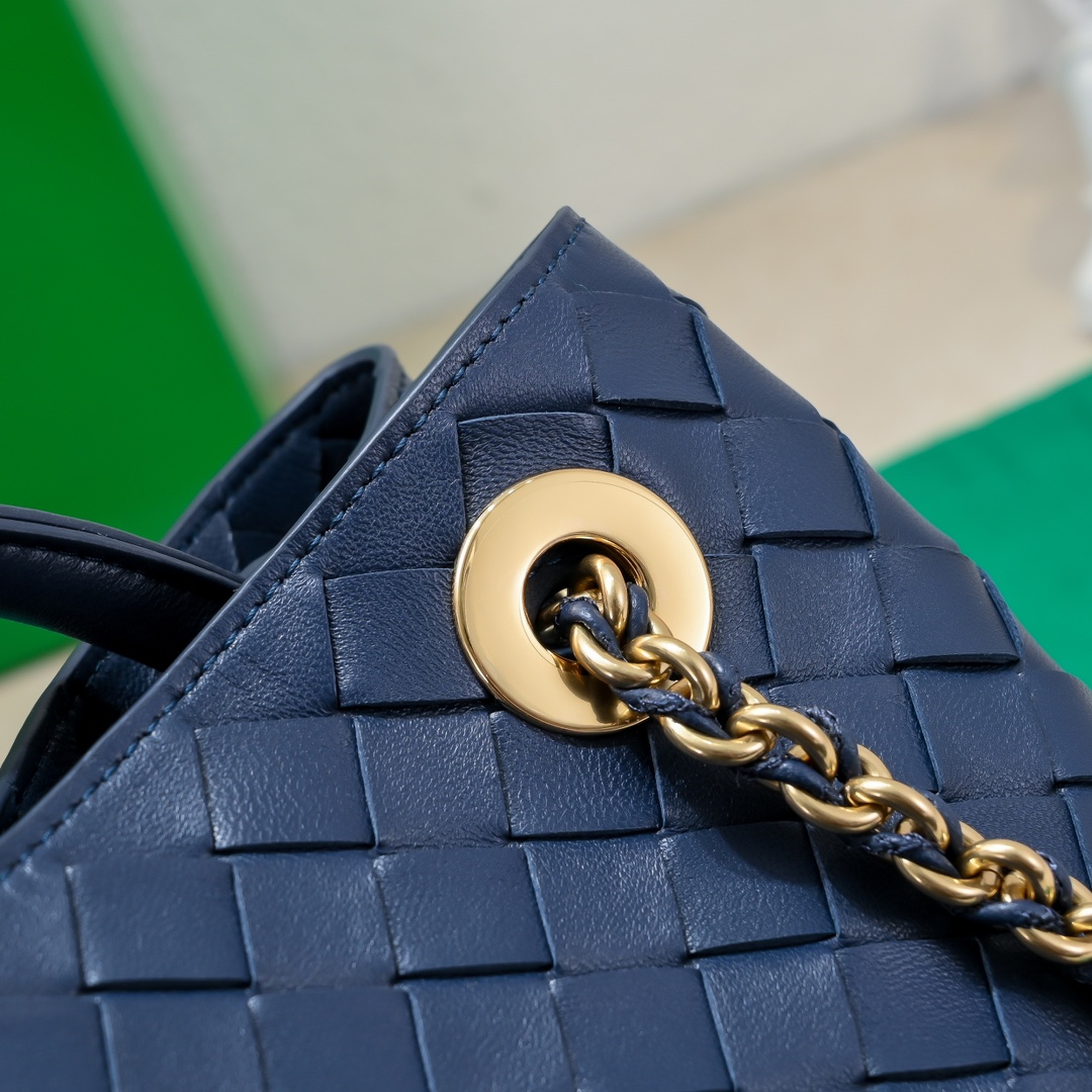 Bagsaaa B0tt*ga Ven*ta Small Andiamo 766014 Dark Blue - 20x25x10 cm
