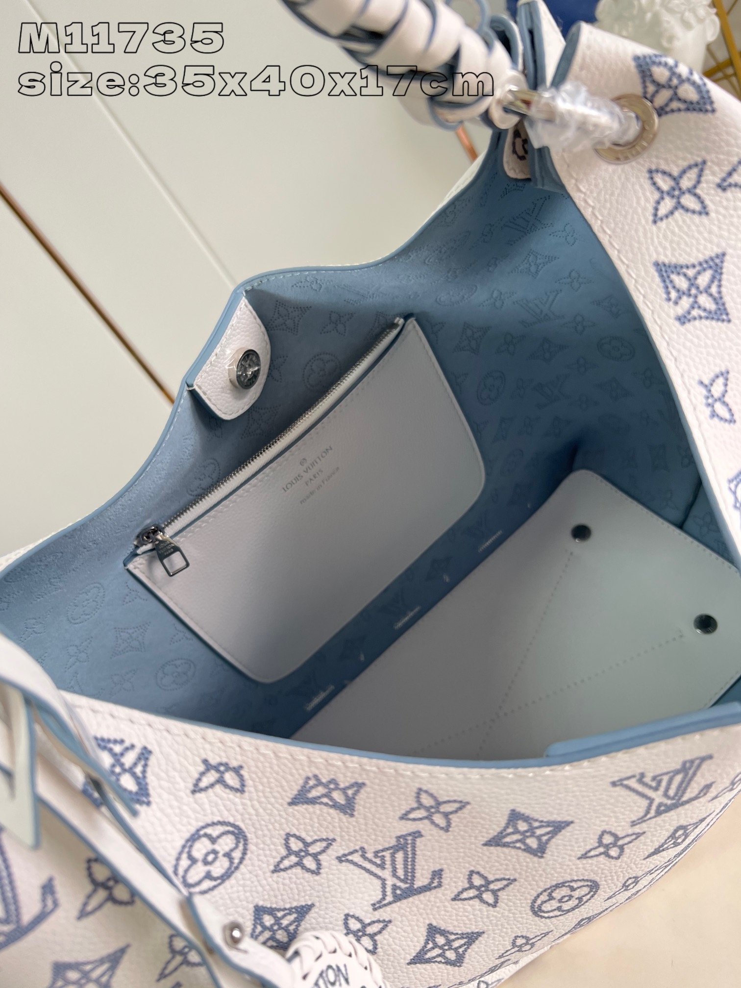 Bagsaaa L0vis Vvtt0n M11735 Carmel White/Blue - 35 x 40 x 17 cm