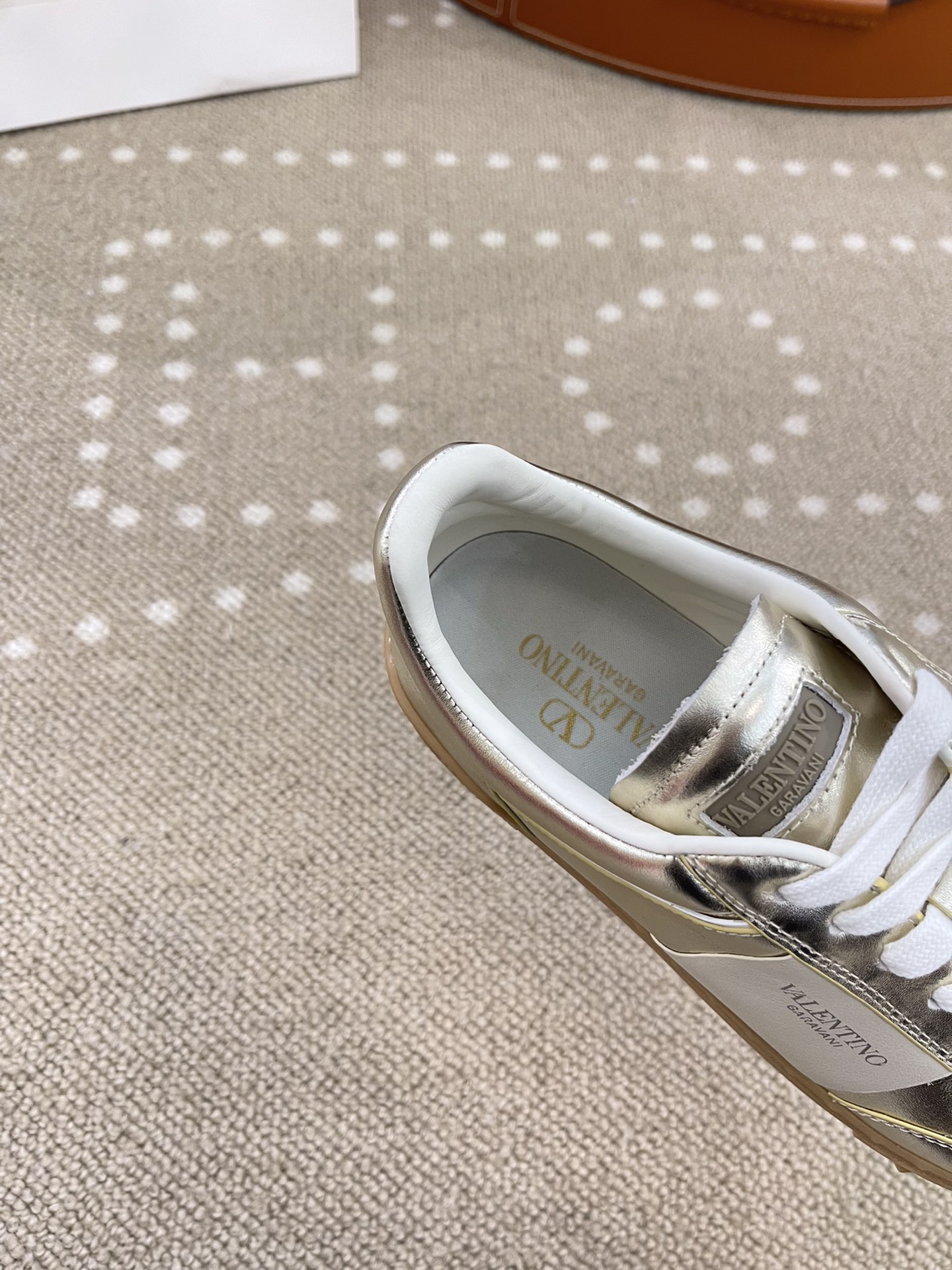 Bagsaaa Va1e*ntin0 Upvillage Trainer In Laminated Calfskin With Nappa Calfskin Leather Band