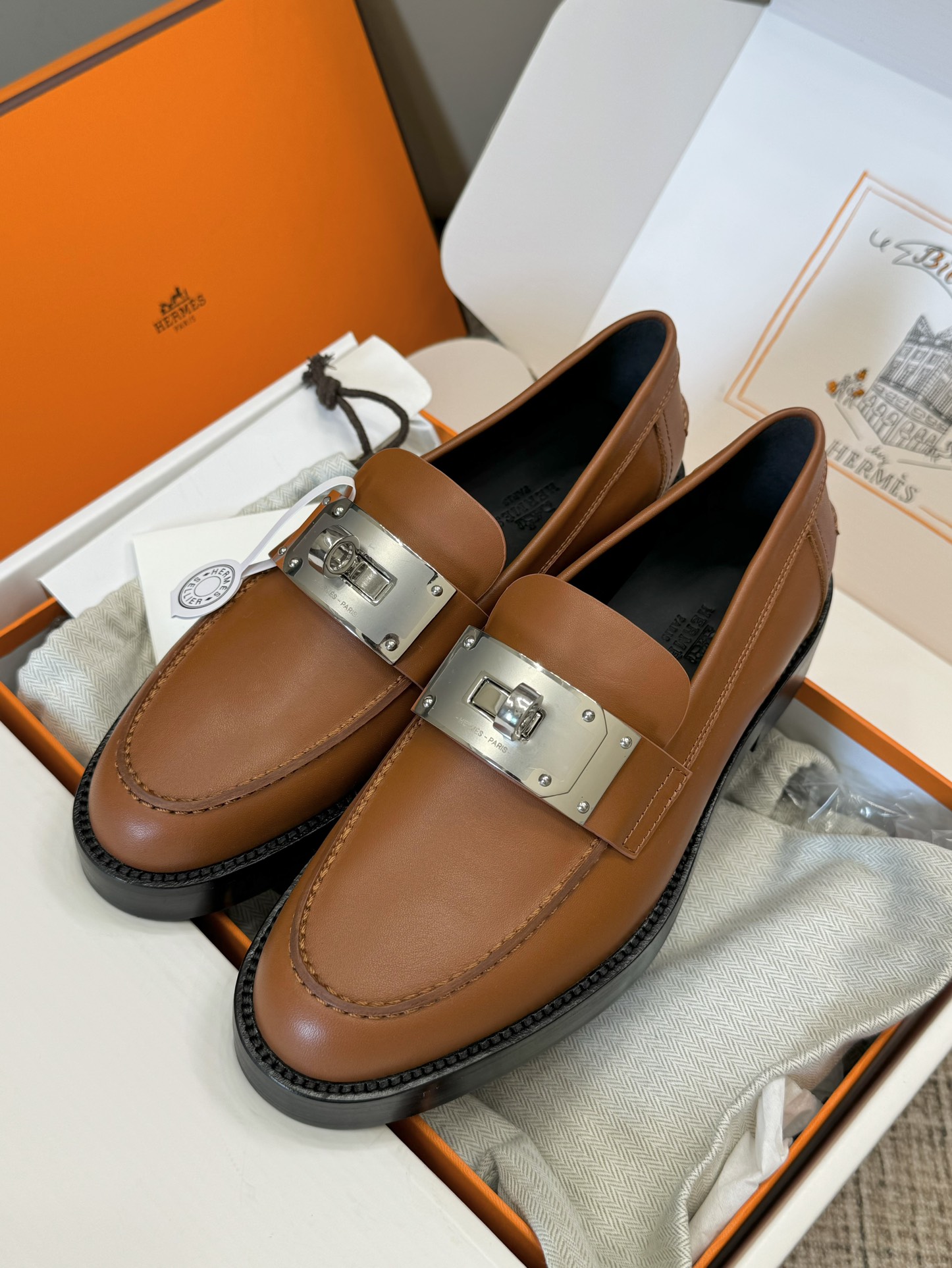 Bagsaaa H**me5 Hot Loafer Brown