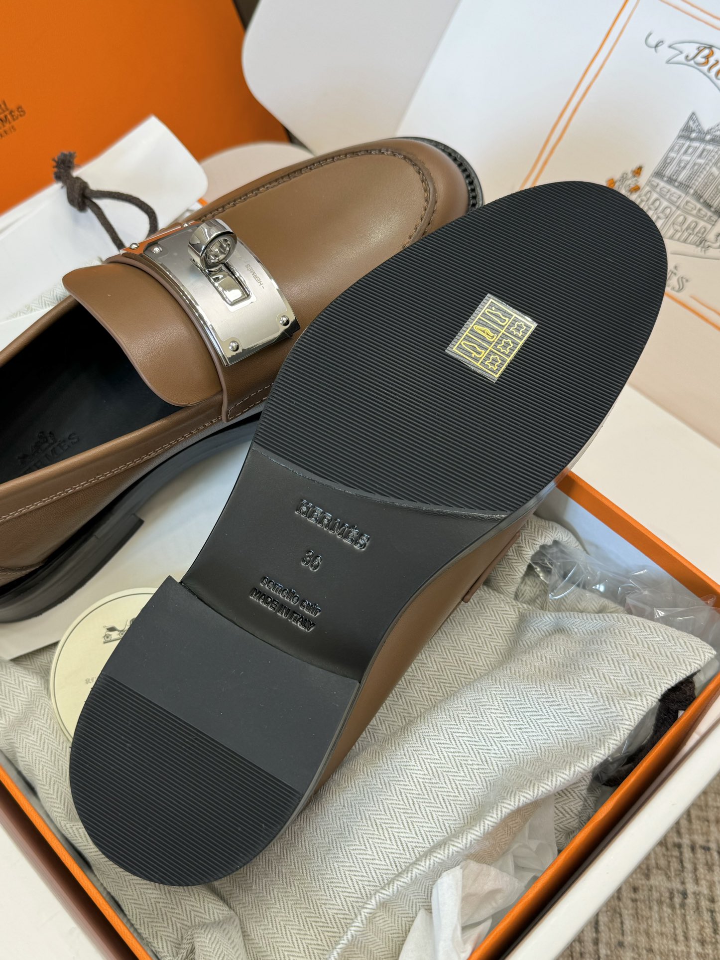 Bagsaaa H**me5 Hot Loafer Dark Brown
