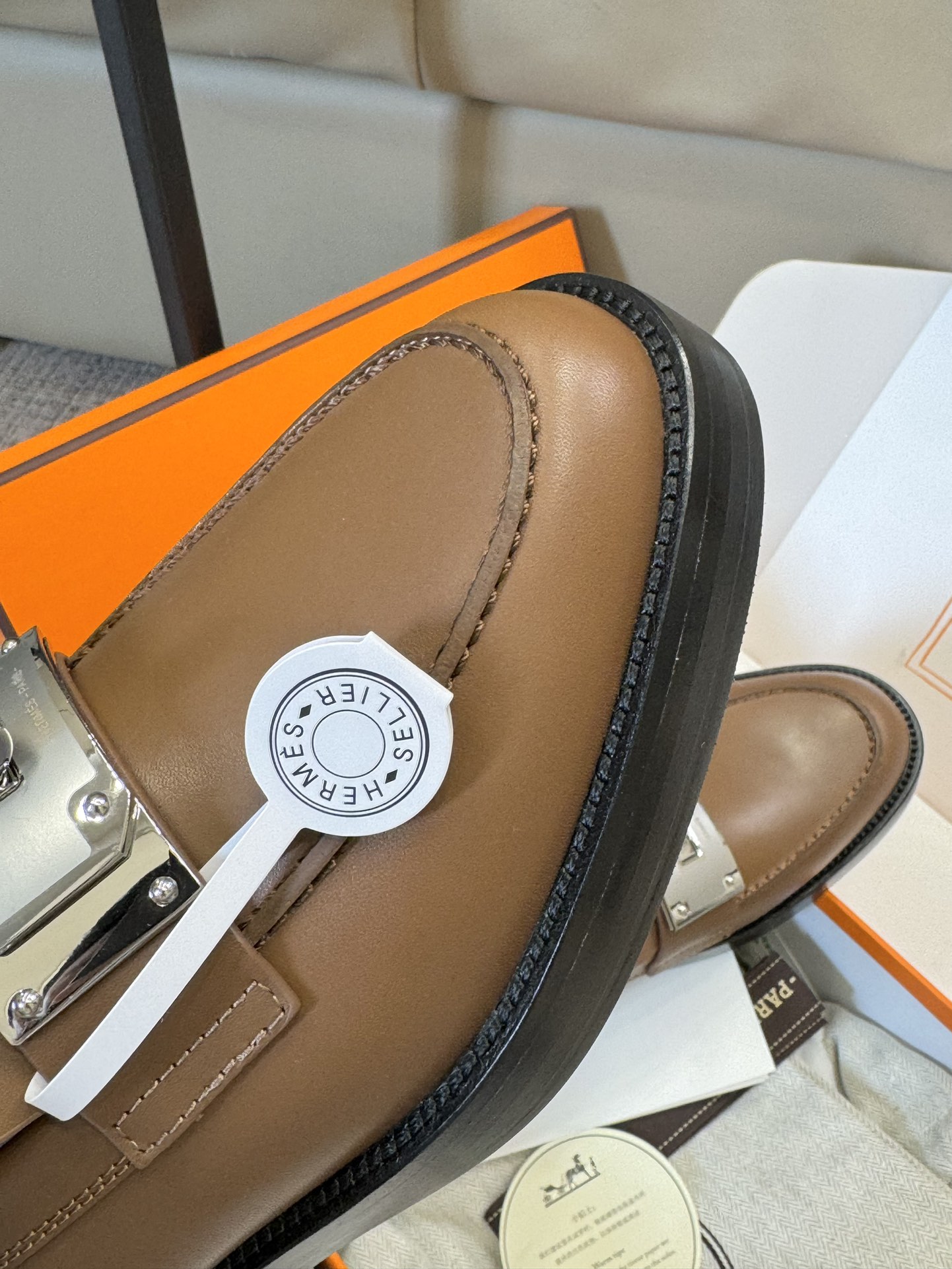 Bagsaaa H**me5 Hot Loafer Dark Brown