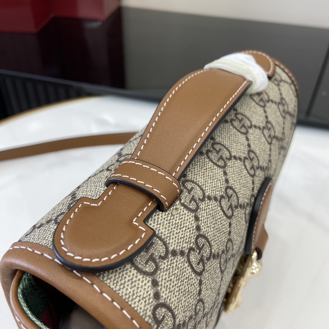 Bagsaaa Gvc*1 GG Emblem mini shoulder bag 815211 - 20 x 14 x 8 cm