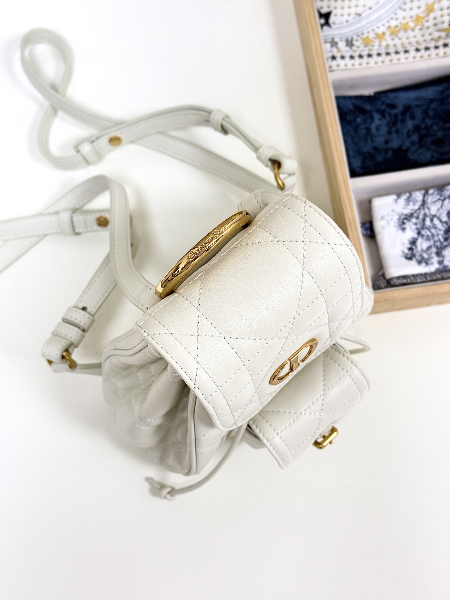 Bagsaaa Small D10r Caro Backpack Latte Macrocannage Lambskin - 19.5 x 18.5 x 8.5 cm