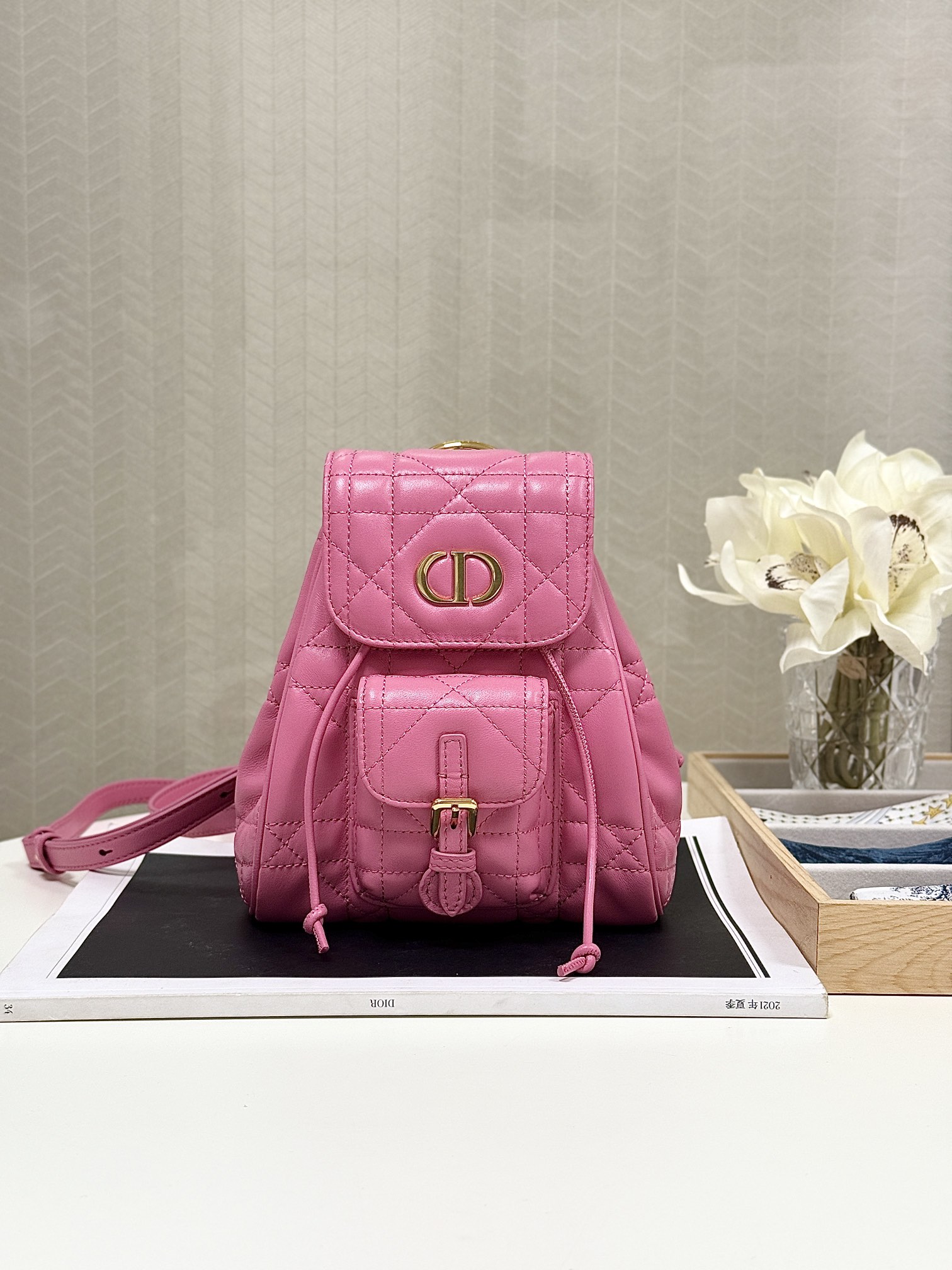 Bagsaaa Small D10r Caro Backpack Hydrangea Pink Macrocannage Lambskin - 19.5 x 18.5 x 8.5 cm