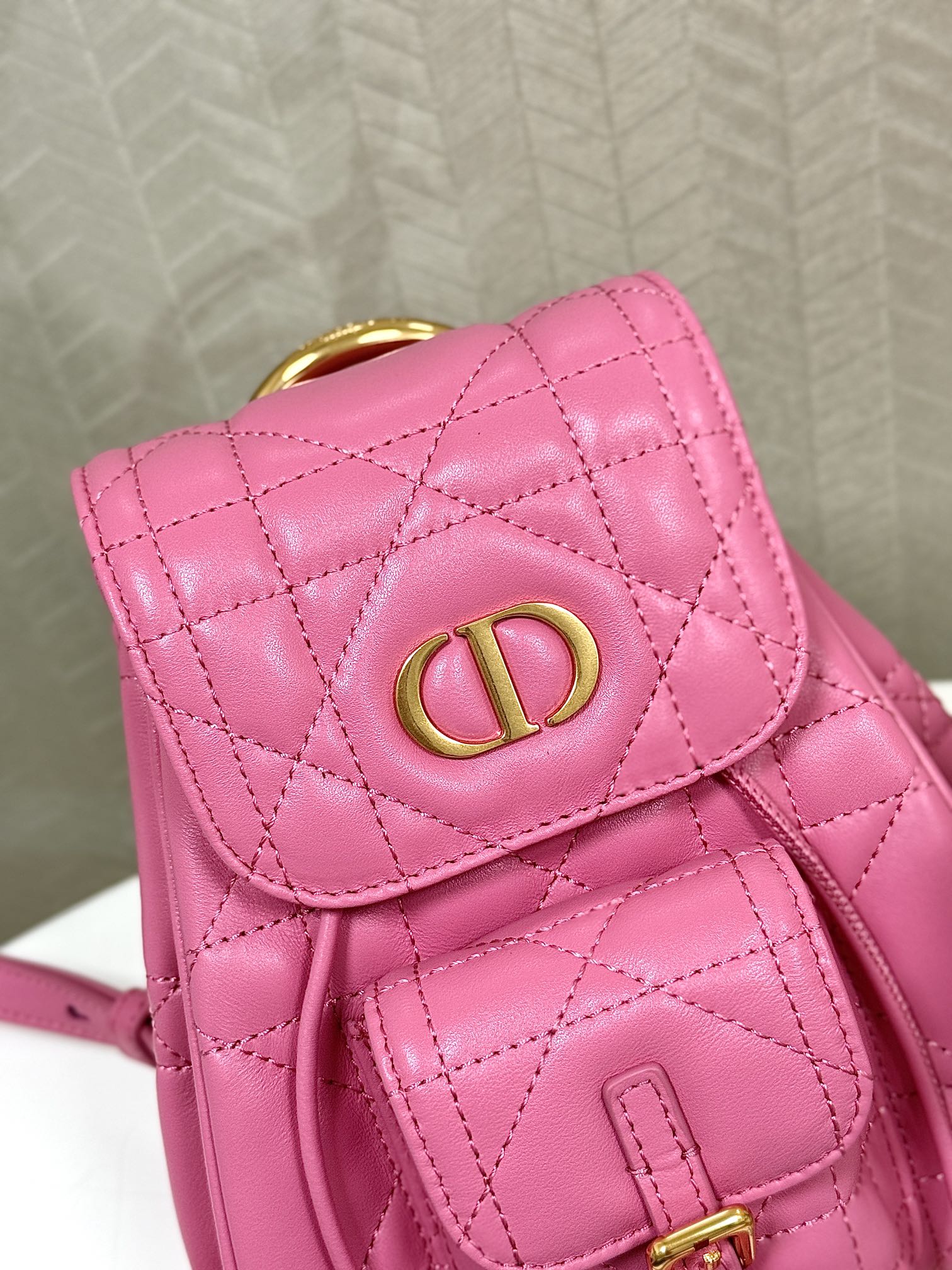 Bagsaaa Small D10r Caro Backpack Hydrangea Pink Macrocannage Lambskin - 19.5 x 18.5 x 8.5 cm