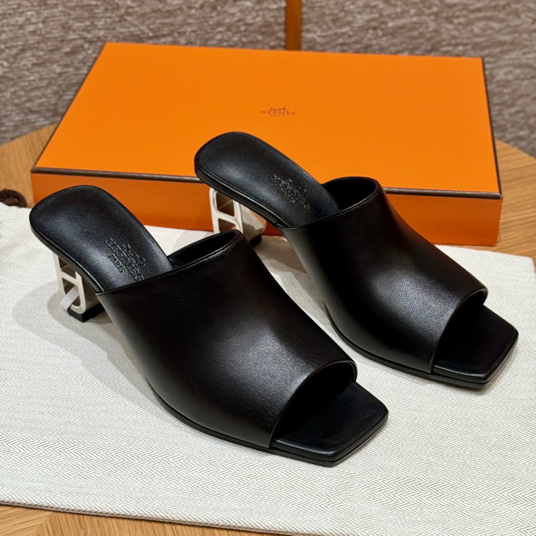 Bagsaaa H**me5 Iconique 60 sandal black