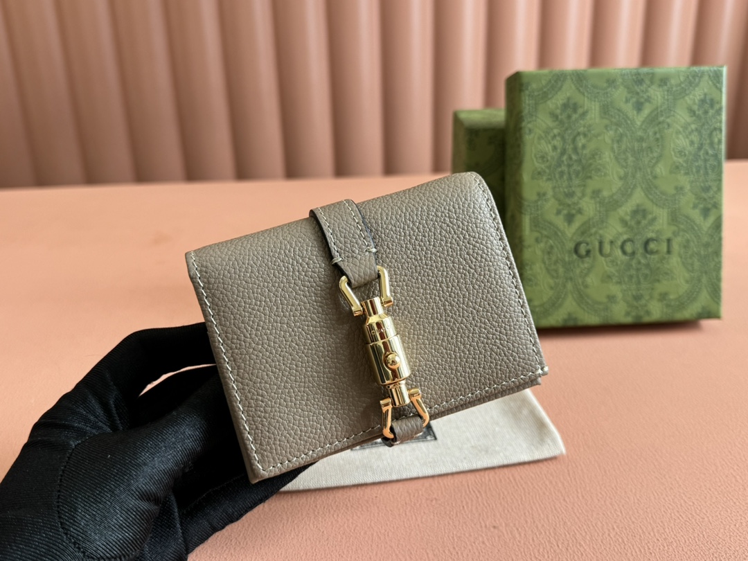 Bagsaaa Gvc*1 Jackie 1961 card case wallet 645536 taupe