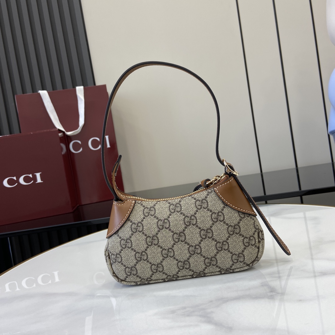 Bagsaaa Gvc*1 GG Emblem S*per mini shoulder bag ‎820696 - 23 x 13 x 2cm