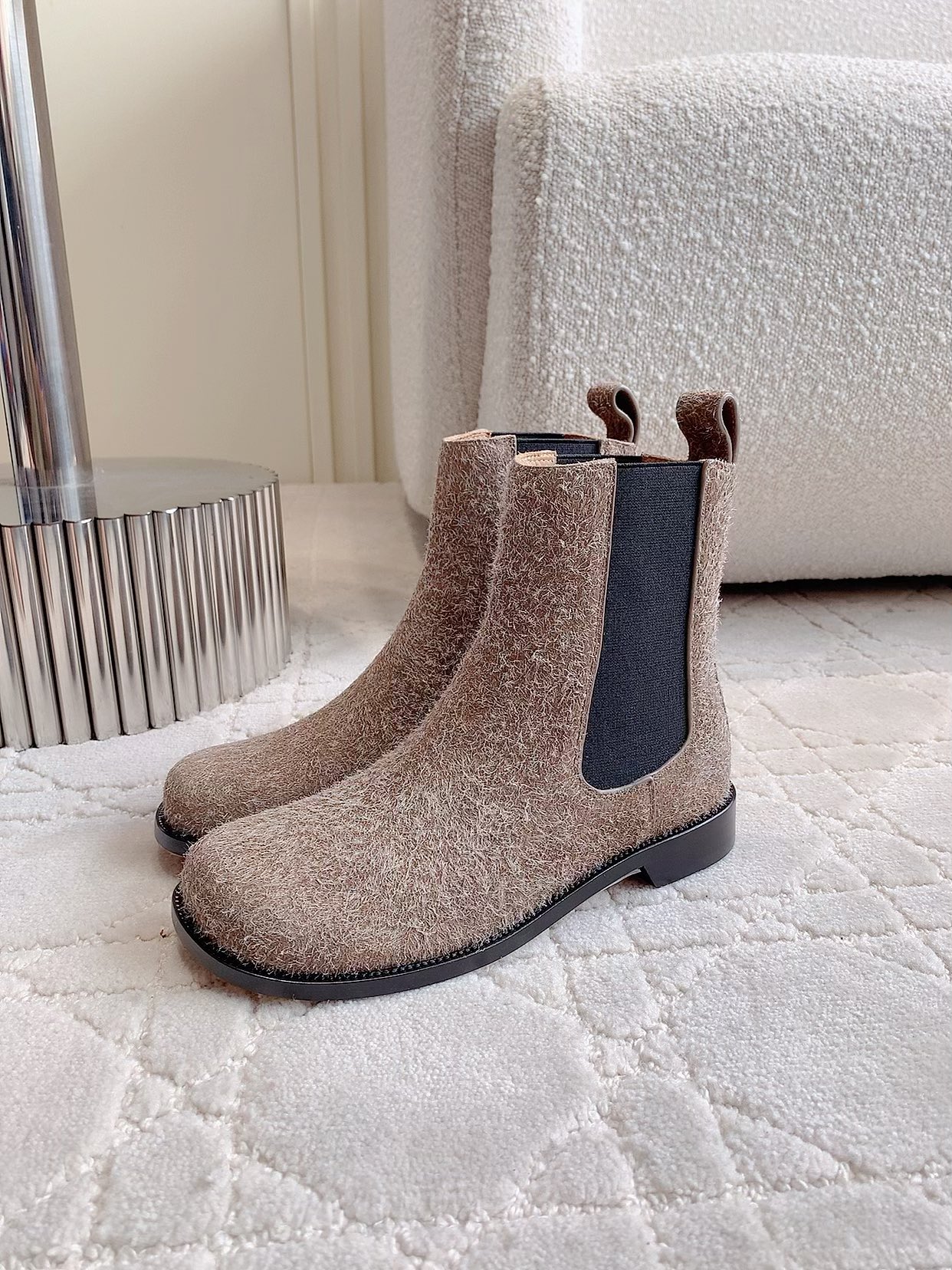 Bagsaaa L0ew* Campo Chelsea boot in brushed suede khaki
