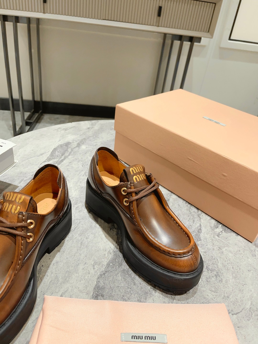 Bagsaaa M1um1u Leather lace-up shoes brown