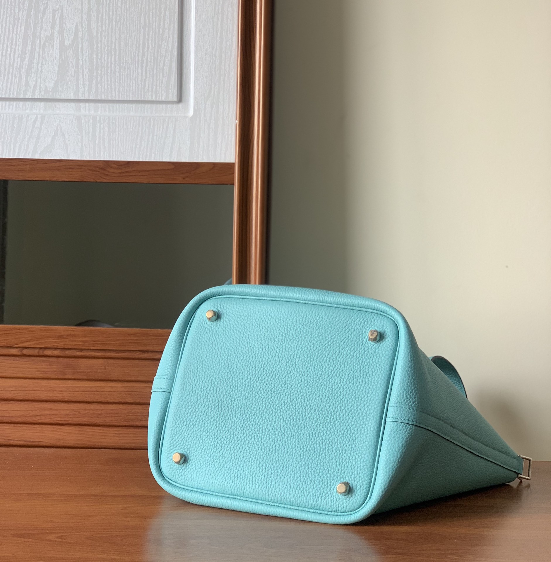 Bagsaaa H**me5 Picotin Lock 22 Light Blue Togo & Silver
