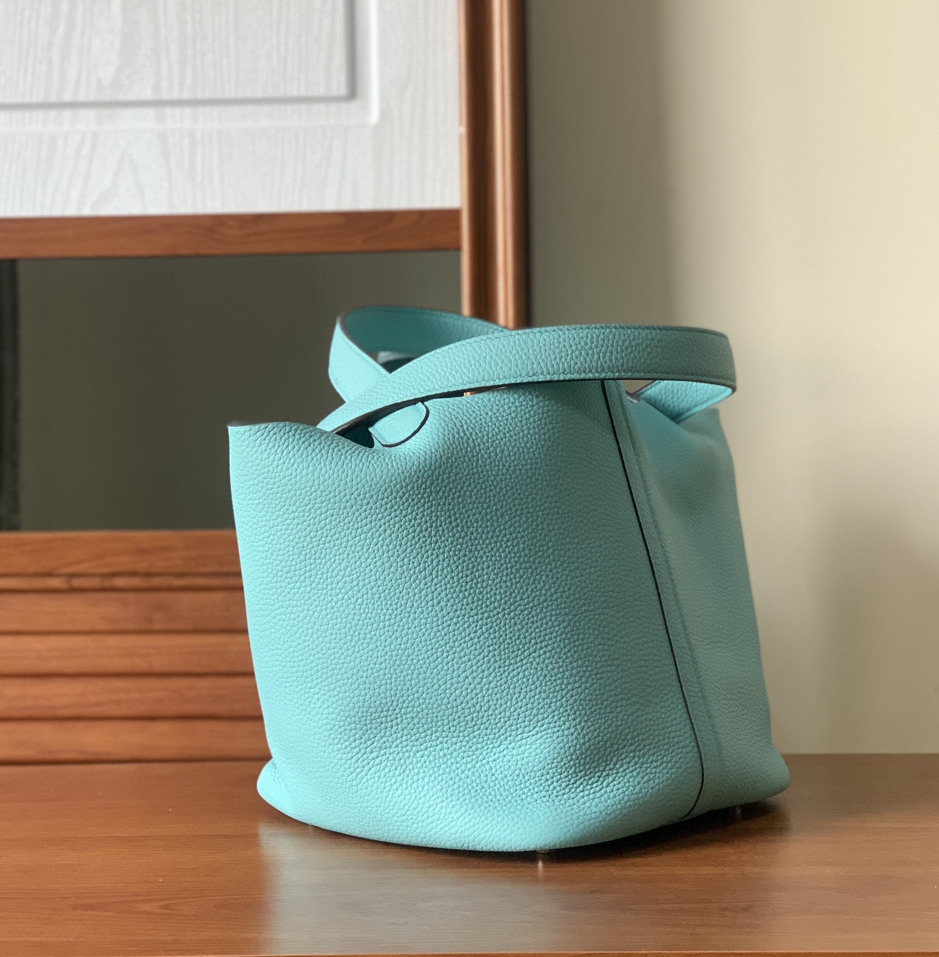 Bagsaaa H**me5 Picotin Lock 22 Light Blue Togo & Silver