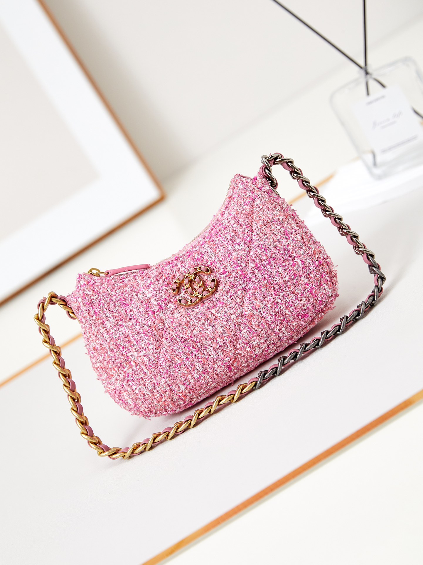 Bagsaaa Ch**el 19 Clutch With Chain Cotton Pink Tweed - 20cm