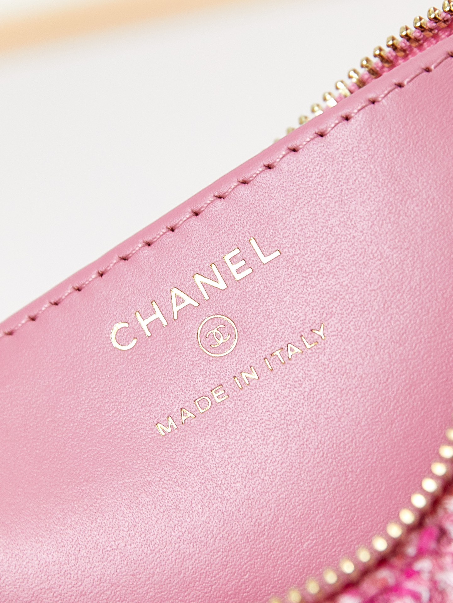 Bagsaaa Ch**el 19 Clutch With Chain Cotton Pink Tweed - 20cm