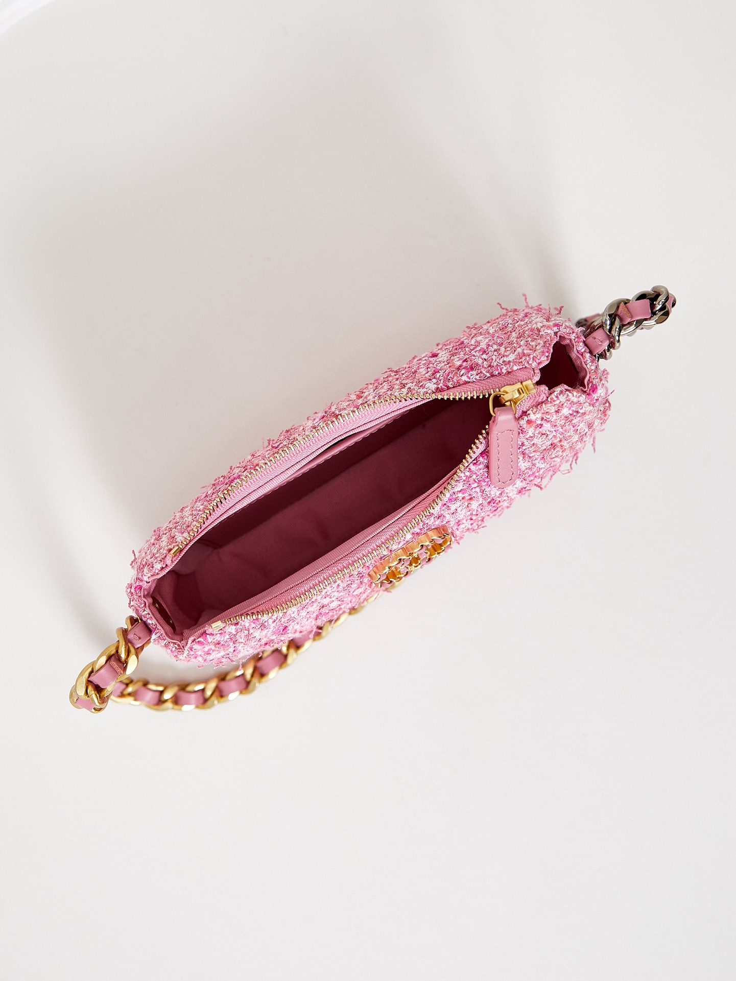 Bagsaaa Ch**el 19 Clutch With Chain Cotton Pink Tweed - 20cm