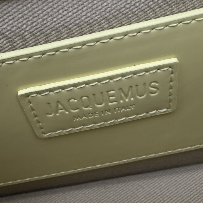 Bagsaaa Jacquemus The Bambino Small flap bag light yellow - 18x9cm